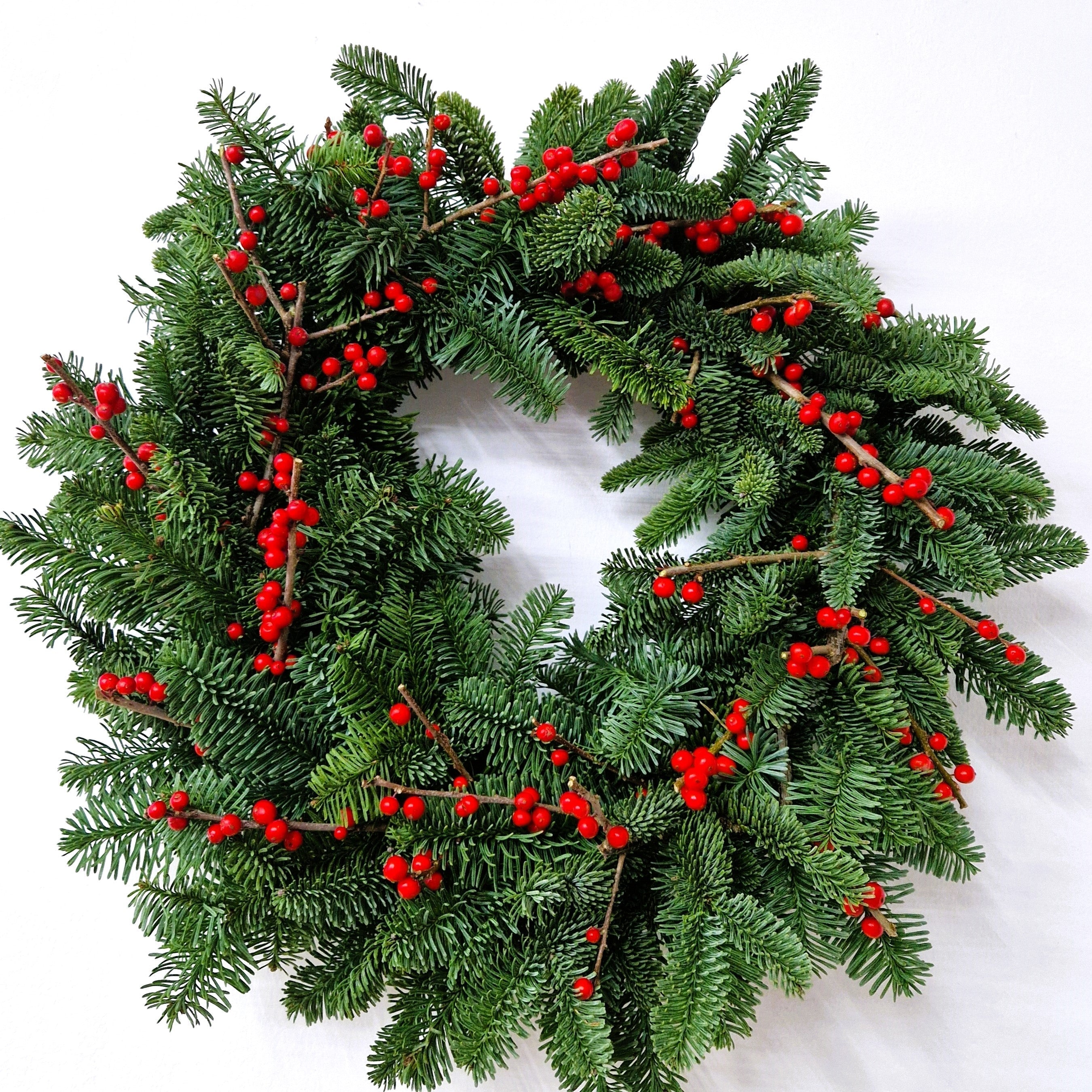 Aranjamentele de Crăciun: frumusețea naturalului și magia detaliilor simple