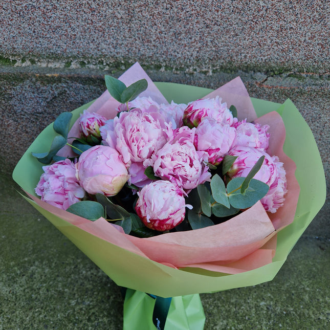 Buchet cu 13 bujori roz