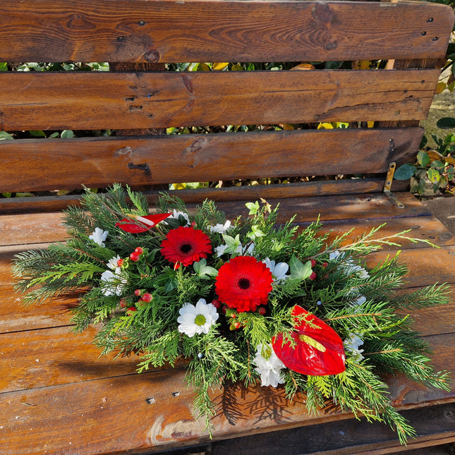 Aranjament funerar cu anturium si germini