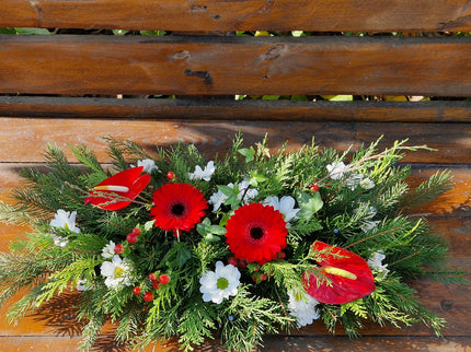 Aranjament funerar cu anturium si germini
