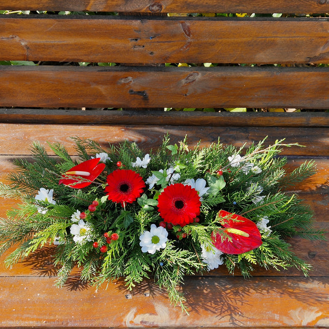 Aranjament funerar cu anturium si germini