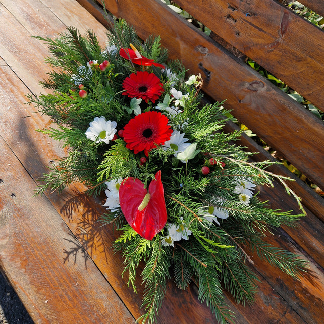 Aranjament funerar cu anturium si germini