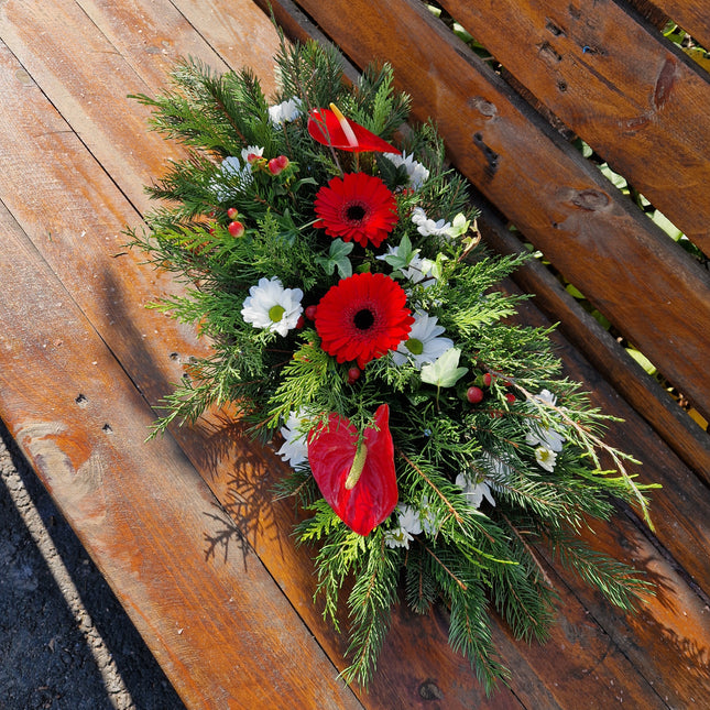 Aranjament funerar cu anturium si germini