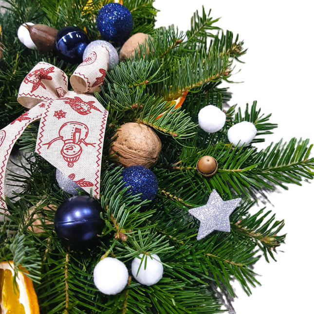 Coronita de Craciun cu globuri albastre