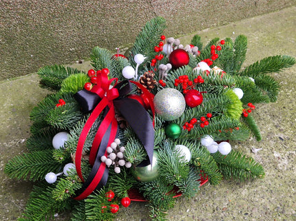 Aranjament funerar comemorativ de iarnă