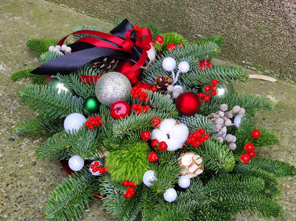 Aranjament funerar comemorativ de iarnă