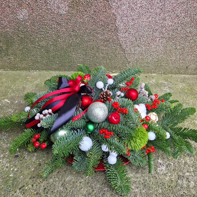 Aranjament funerar comemorativ de iarnă