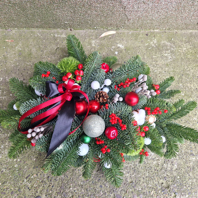 Aranjament funerar comemorativ de iarnă