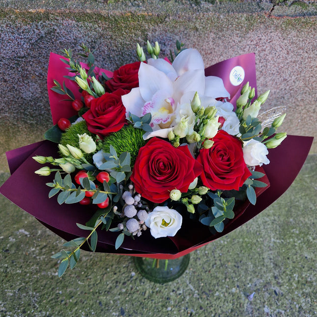 Buchet cu cymbidium si brunia