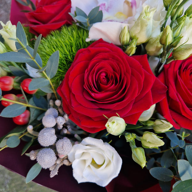 Buchet cu cymbidium si brunia