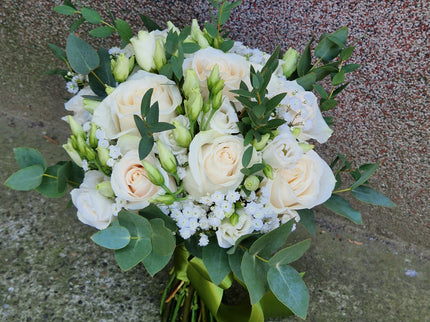 Buchet de mireasa alb-verde