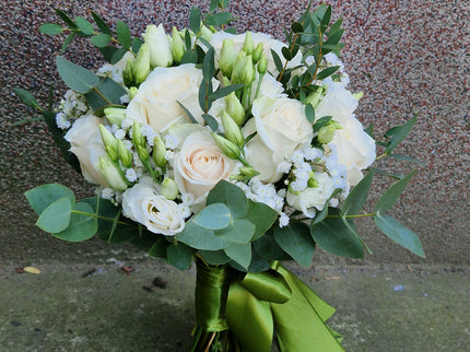 Buchet de mireasa alb-verde