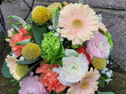 Buchet de mireasa cu germini