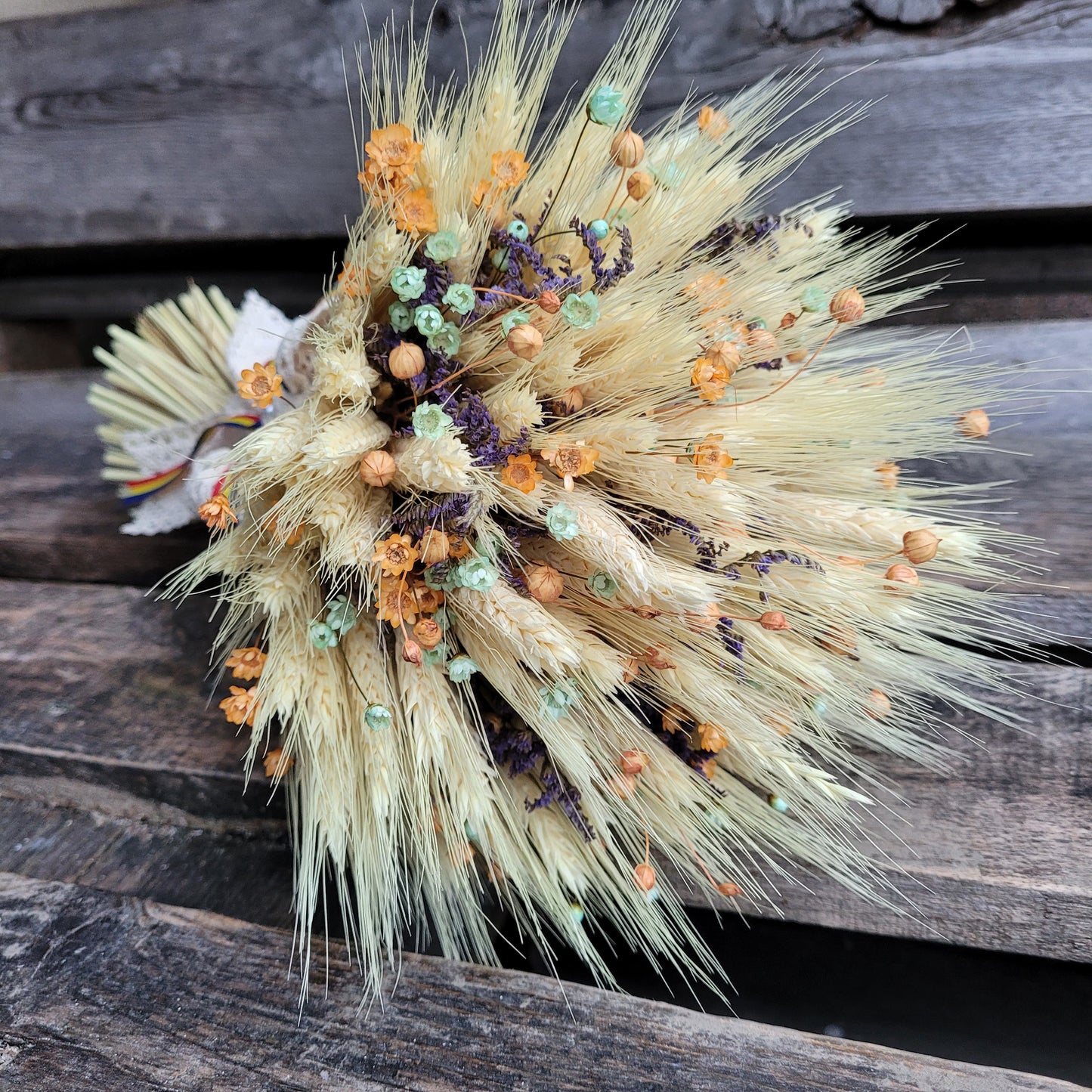 Buchet de mireasa cu grau, in, lavanda si glixia