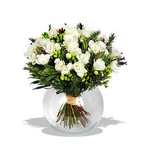 Buchet de frezii albe