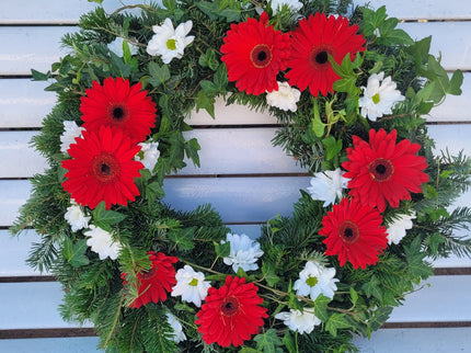Coroana cu gerbera rosie si crizantema