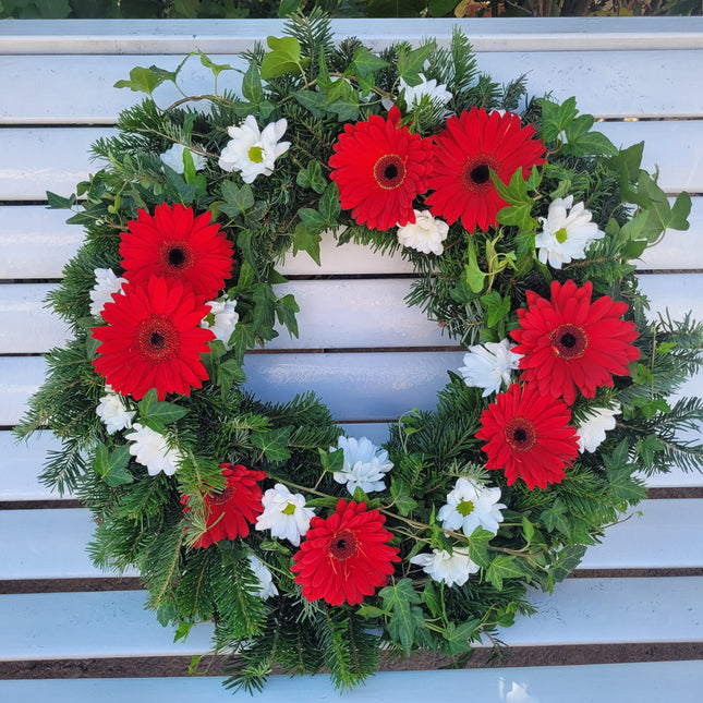 Coroana cu gerbera rosie si crizantema