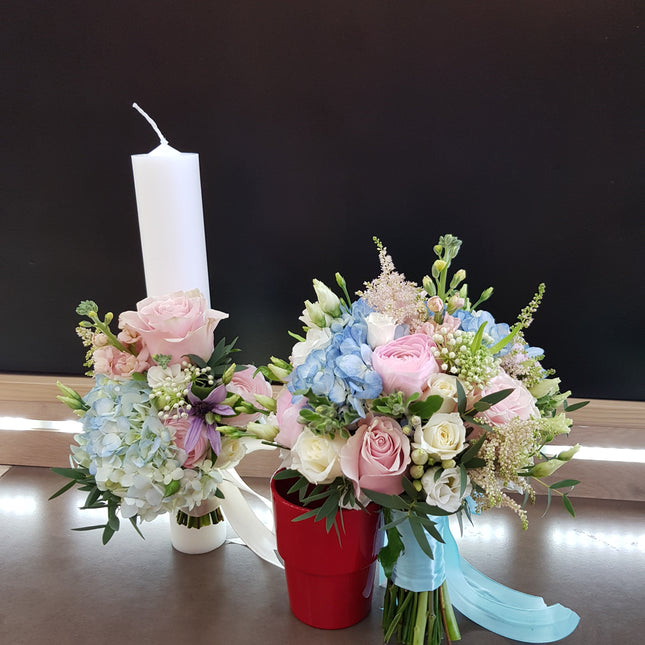 Lumanari de cununie cu hortensie, trandafiri si ranunculus roz